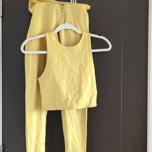 Girlfriend Collective Set